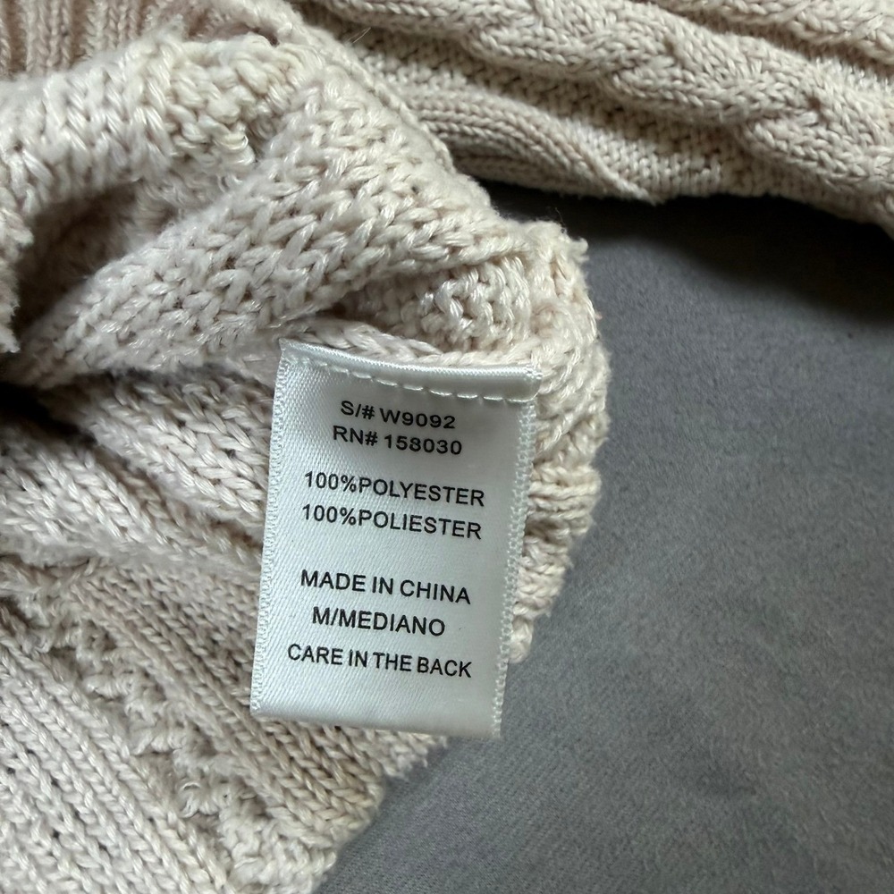 Love Tree W9092 Womens Size M Cream Beige Cable Knit Cropped V-Neck Sweater - Picture 5 of 7